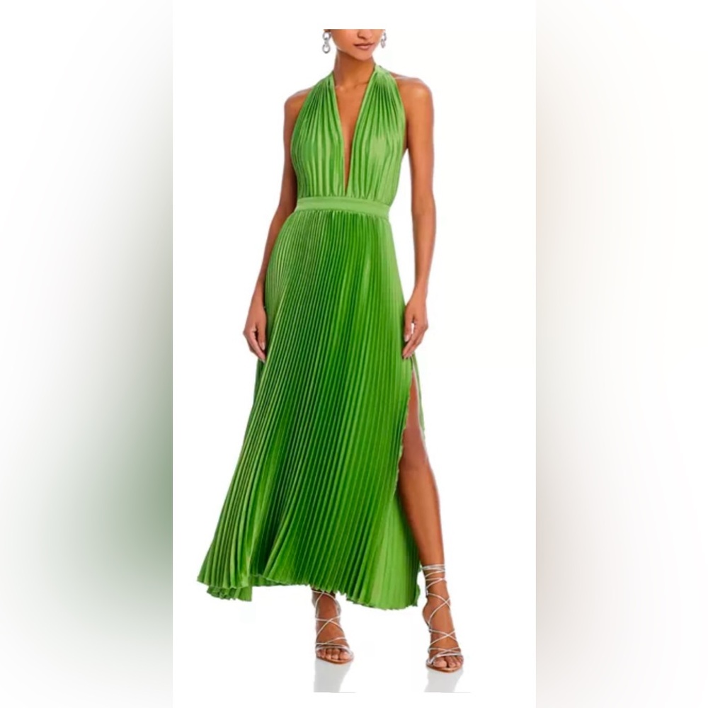 L’IDEE Moderniste Pleated Gown